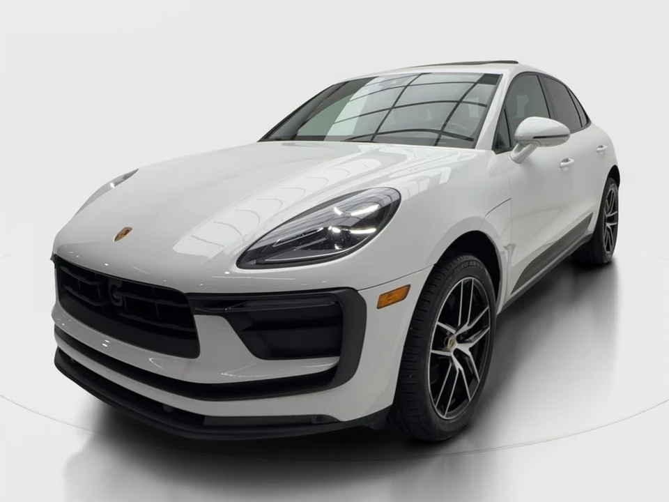 2023 Porsche Macan T - Image 4 of 31