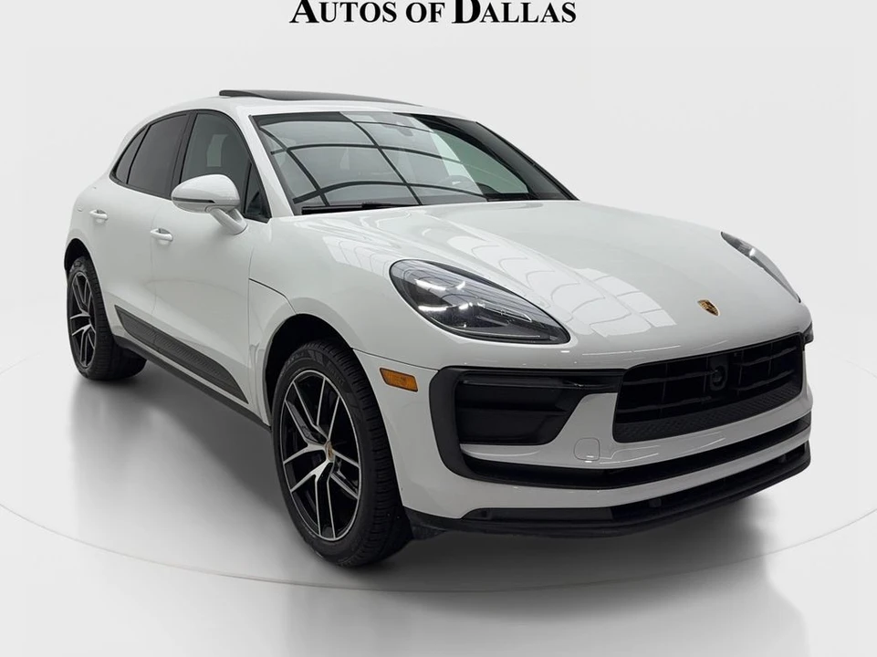 2023 Porsche Macan T - Image 2 of 31