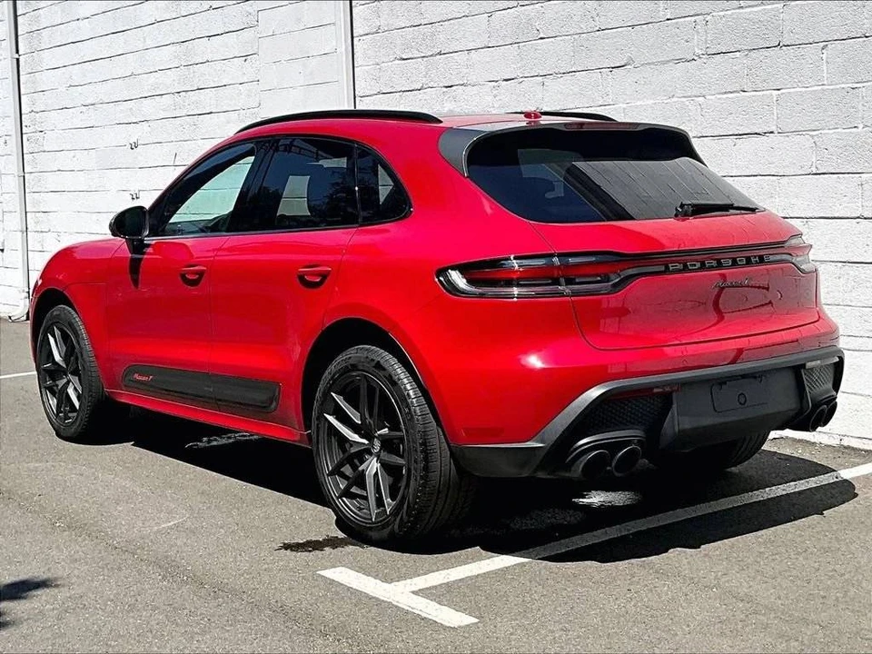 2023 Porsche Macan T - Image 3 of 5