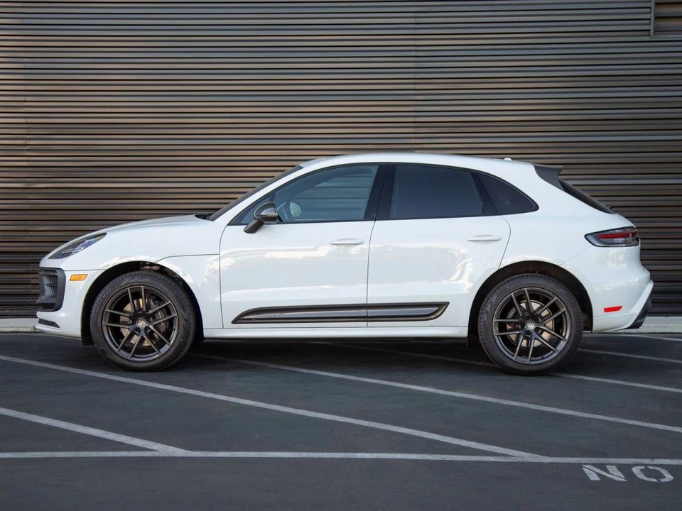 2023 Porsche Macan T - Image 2 of 5