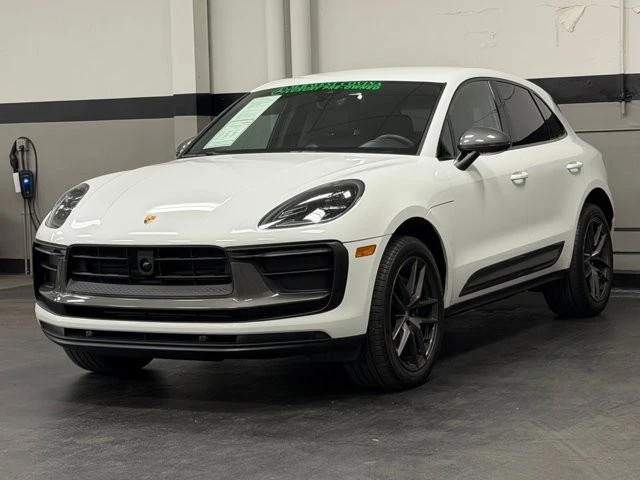 2023 Porsche Macan T - Image 7 of 21