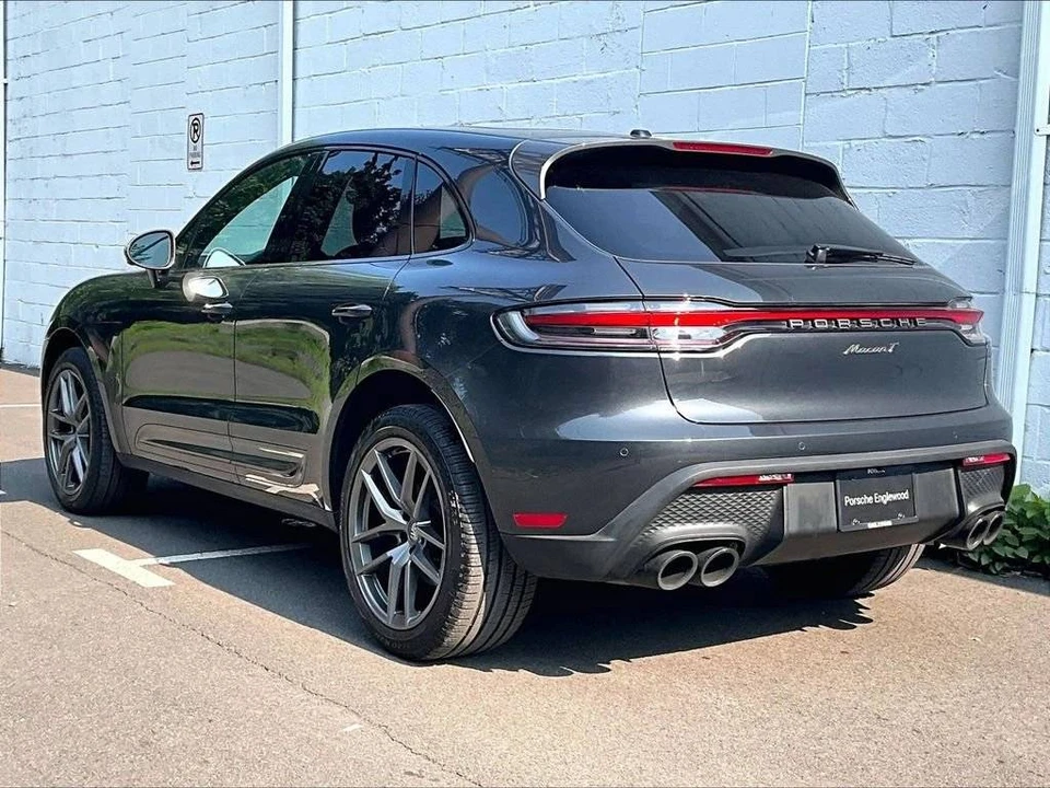 2023 Porsche Macan T - Image 3 of 5
