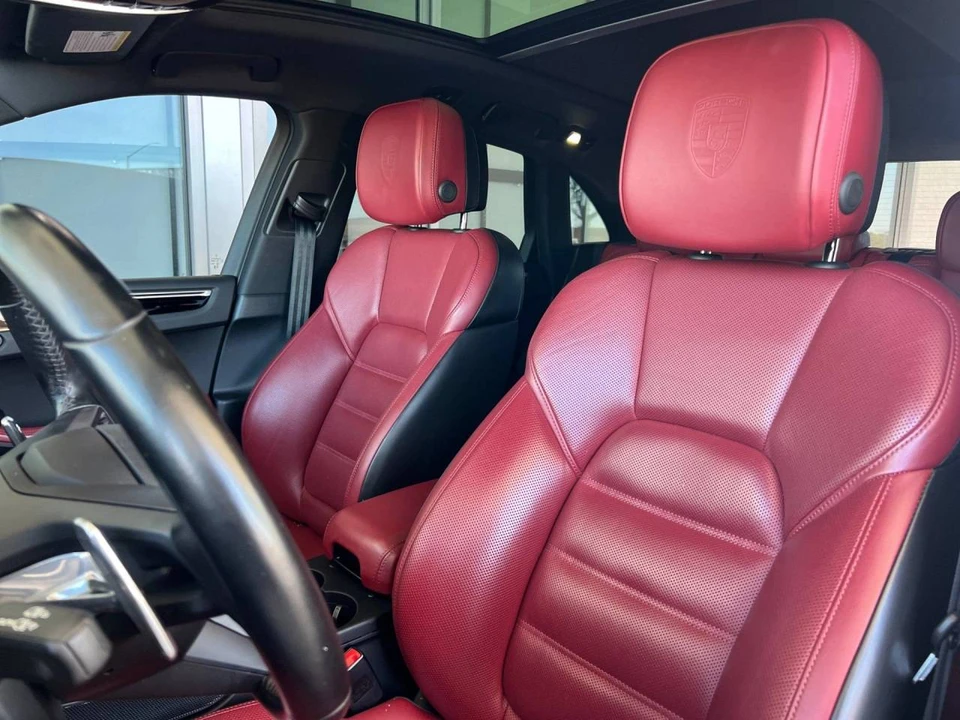 2023 Porsche Macan T - Image 5 of 5