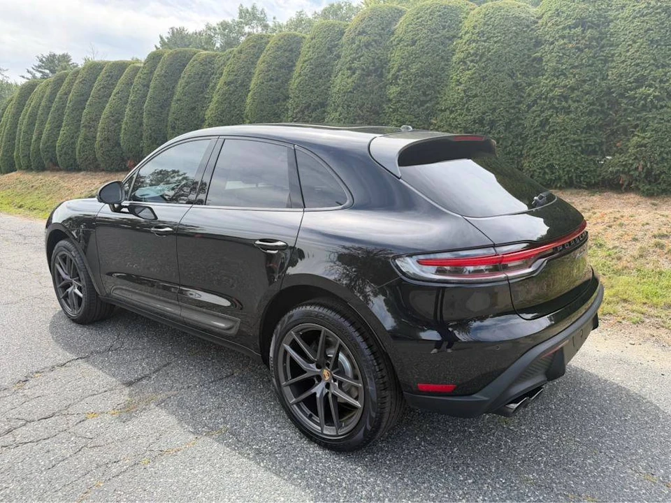 2023 Porsche Macan T - Image 3 of 5