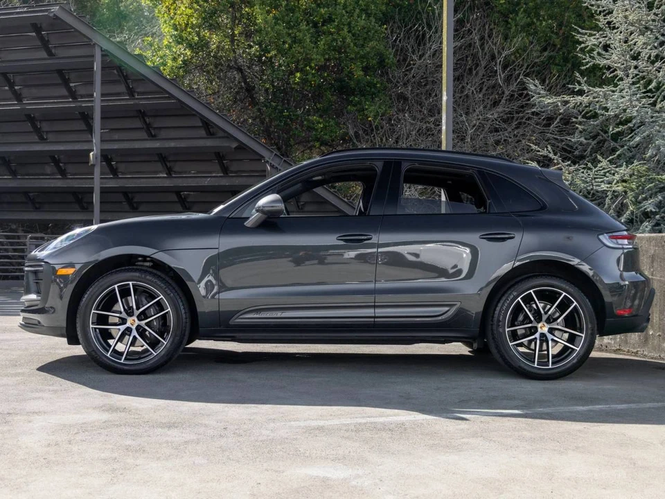 2023 Porsche Macan T - Image 2 of 5