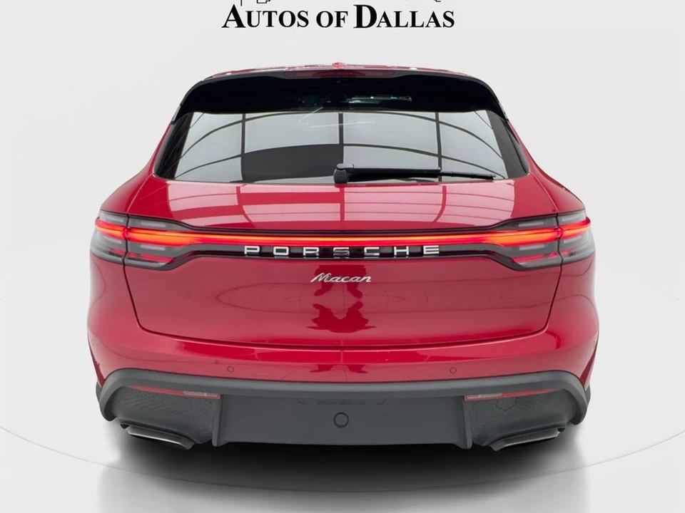 2023 Porsche Macan T - Image 9 of 31