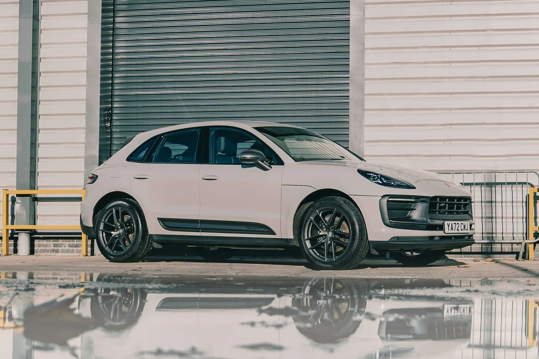 2023 Porsche Macan T - Image 8 of 21