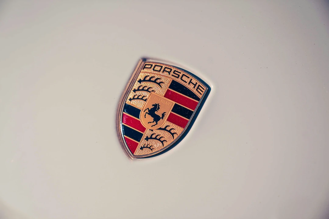 2023 Porsche Macan T - Image 11 of 21
