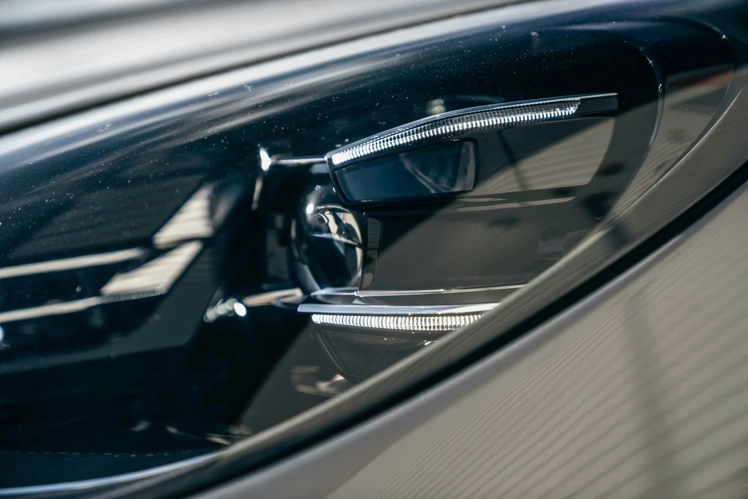 2023 Porsche Macan T - Image 12 of 21