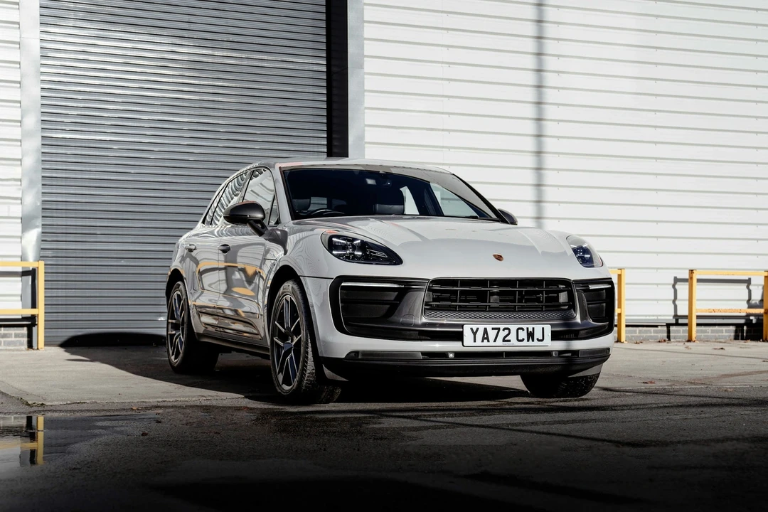 2023 Porsche Macan T - Image 9 of 21