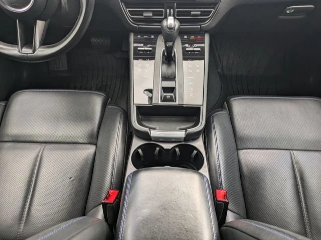 2023 Porsche Macan T - Image 15 of 19