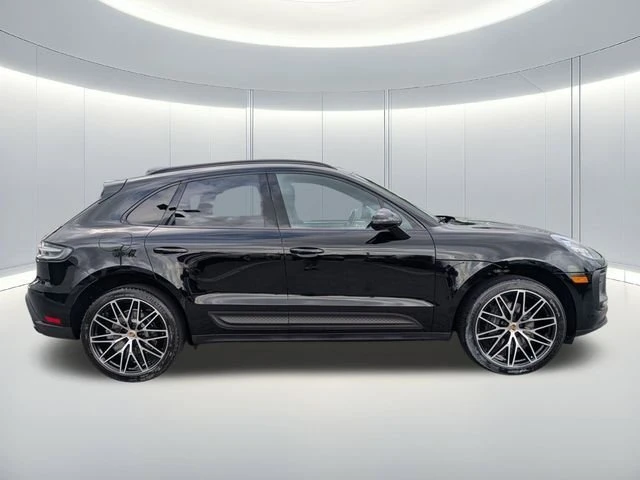 2023 Porsche Macan T - Image 7 of 19