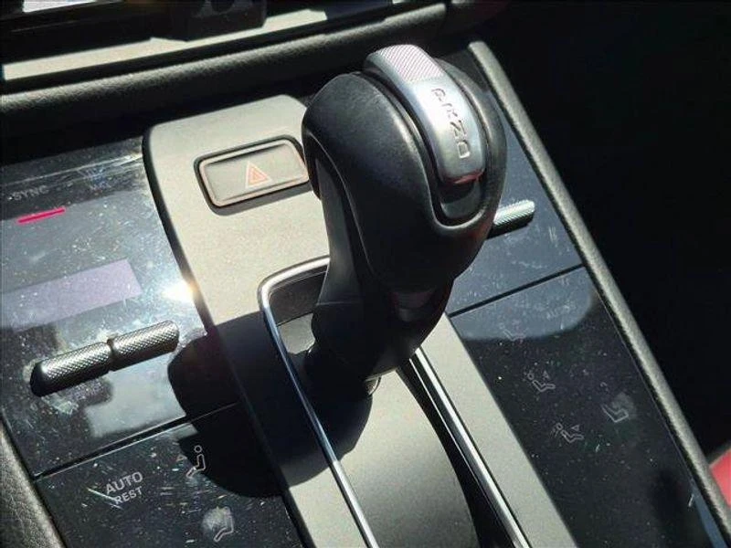 2023 Porsche Macan T - Image 5 of 20