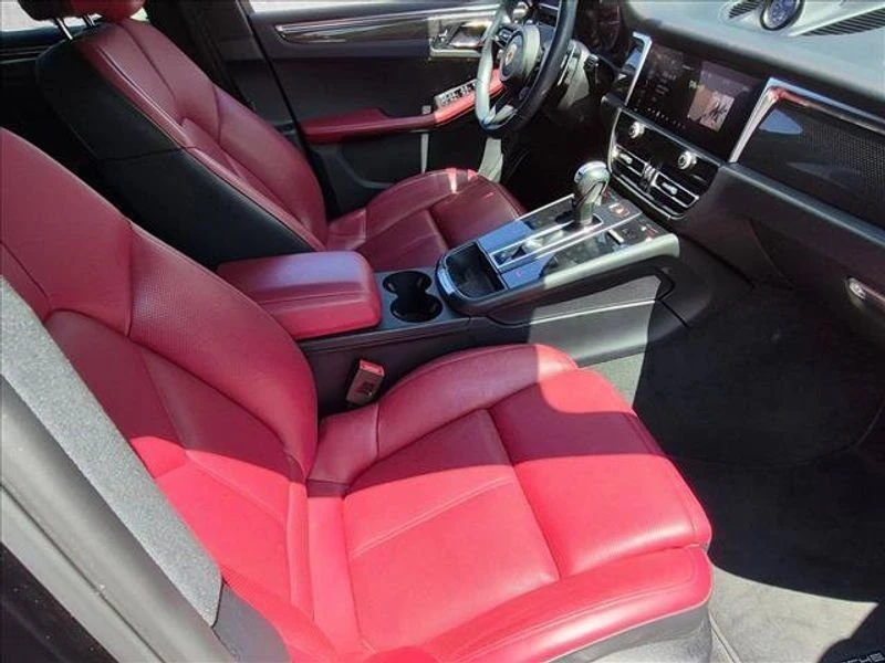 2023 Porsche Macan T - Image 20 of 20