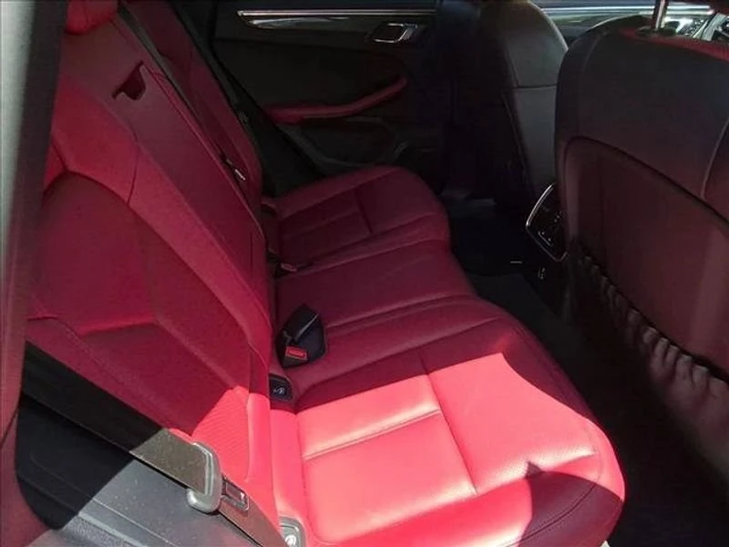2023 Porsche Macan T - Image 19 of 20
