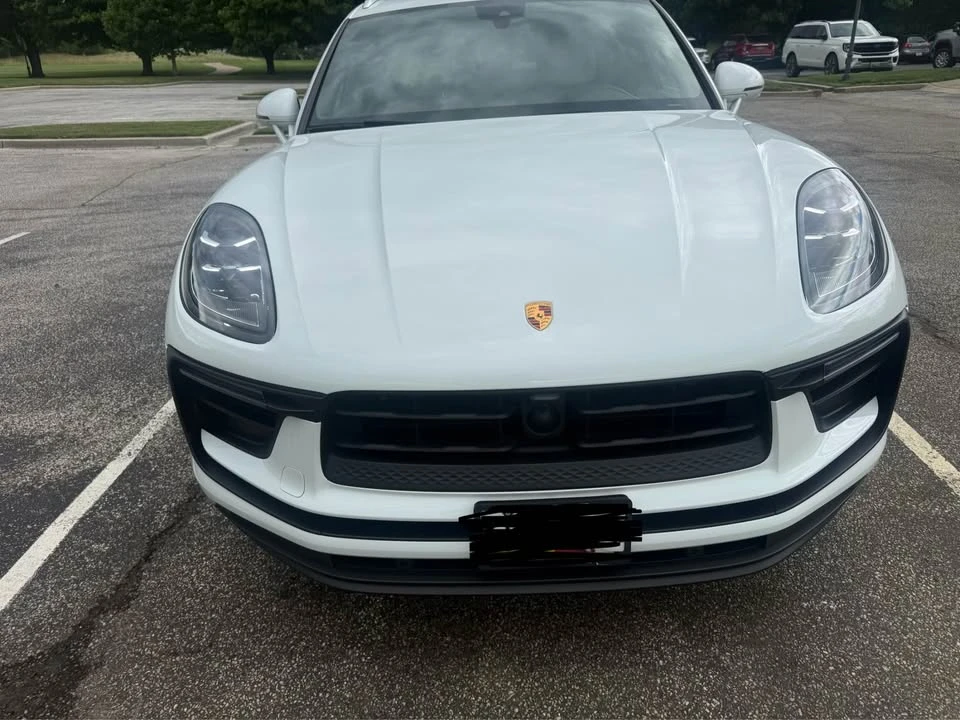 2023 Porsche Macan T - Image 7 of 11