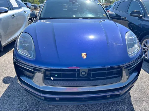 2023 Porsche Macan Turbo Sport Utility 4D