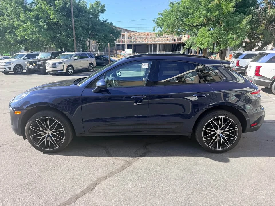 2023 Porsche Macan T - Image 8 of 19
