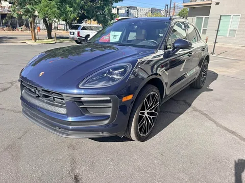 2023 Porsche Macan Turbo Sport Utility 4D
