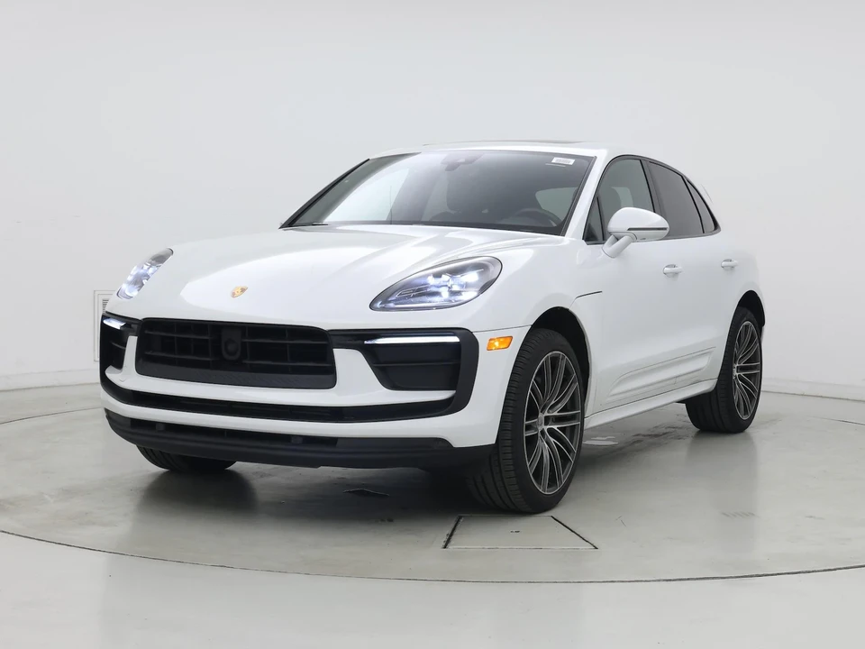 2023 Porsche Macan - Image 5 of 29