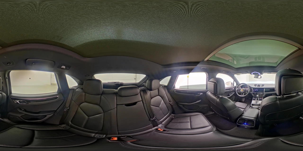 2023 Porsche Macan - Image 28 of 29