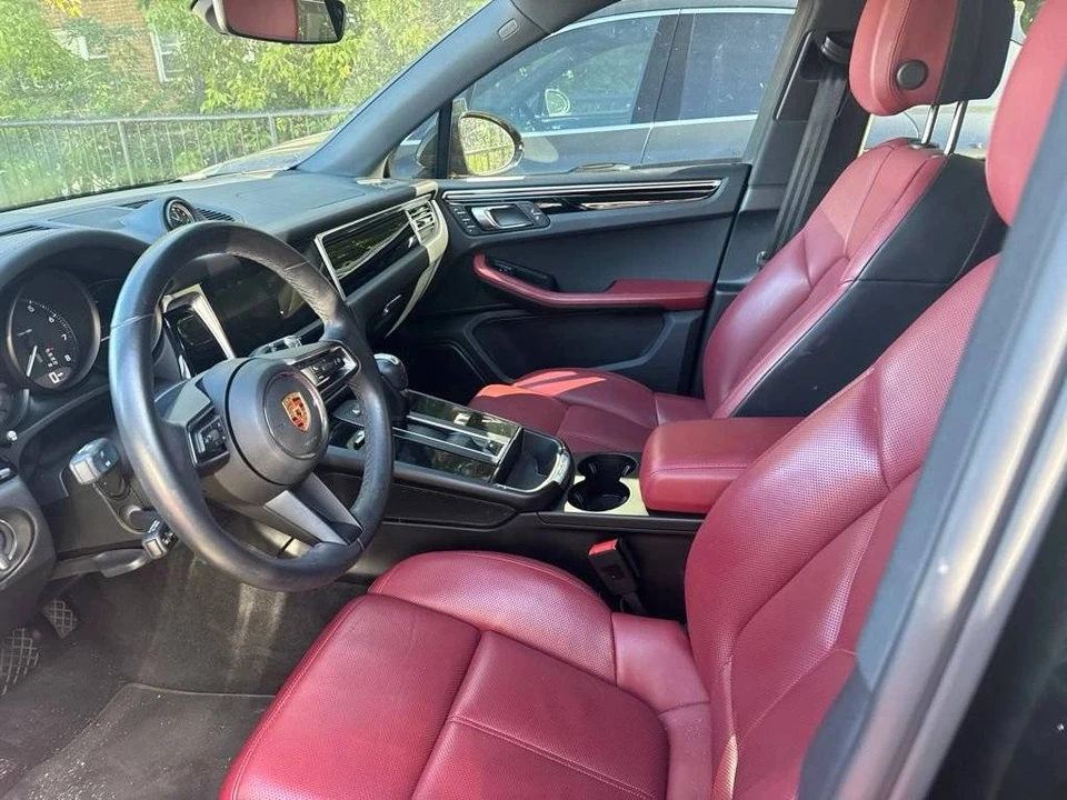 2023 Porsche Macan - Image 5 of 5