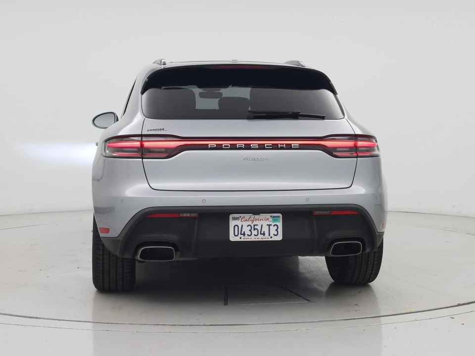 2023 Porsche Macan - Image 7 of 28