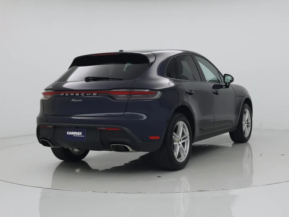 2023 Porsche Macan - Image 9 of 28