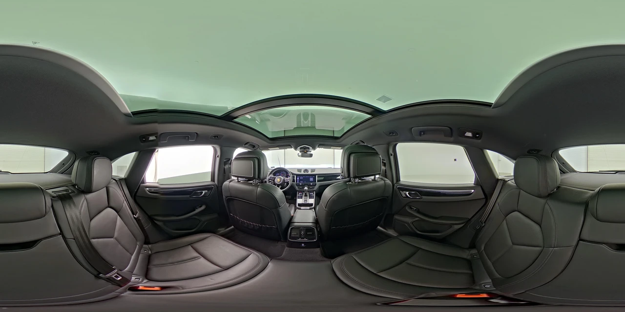 2023 Porsche Macan - Image 27 of 28
