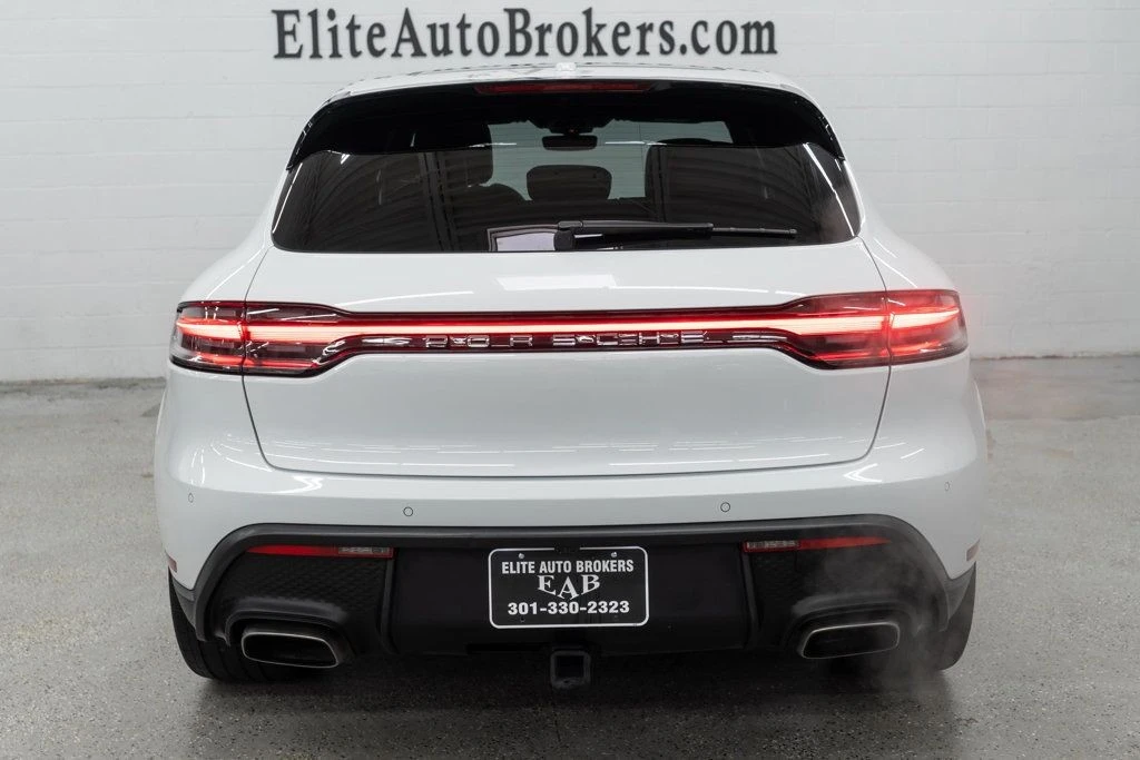 2023 Porsche Macan - Image 4 of 12