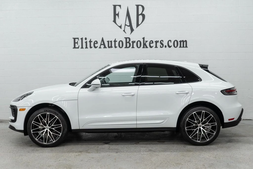 2023 Porsche Macan - Image 2 of 12