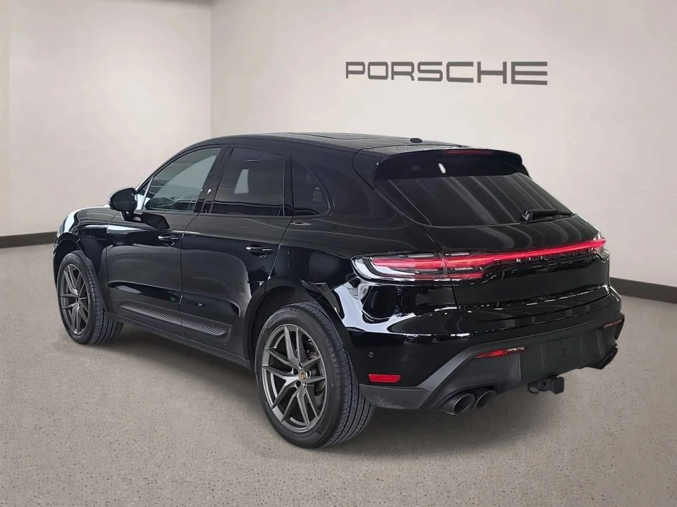2023 Porsche Macan - Image 3 of 4