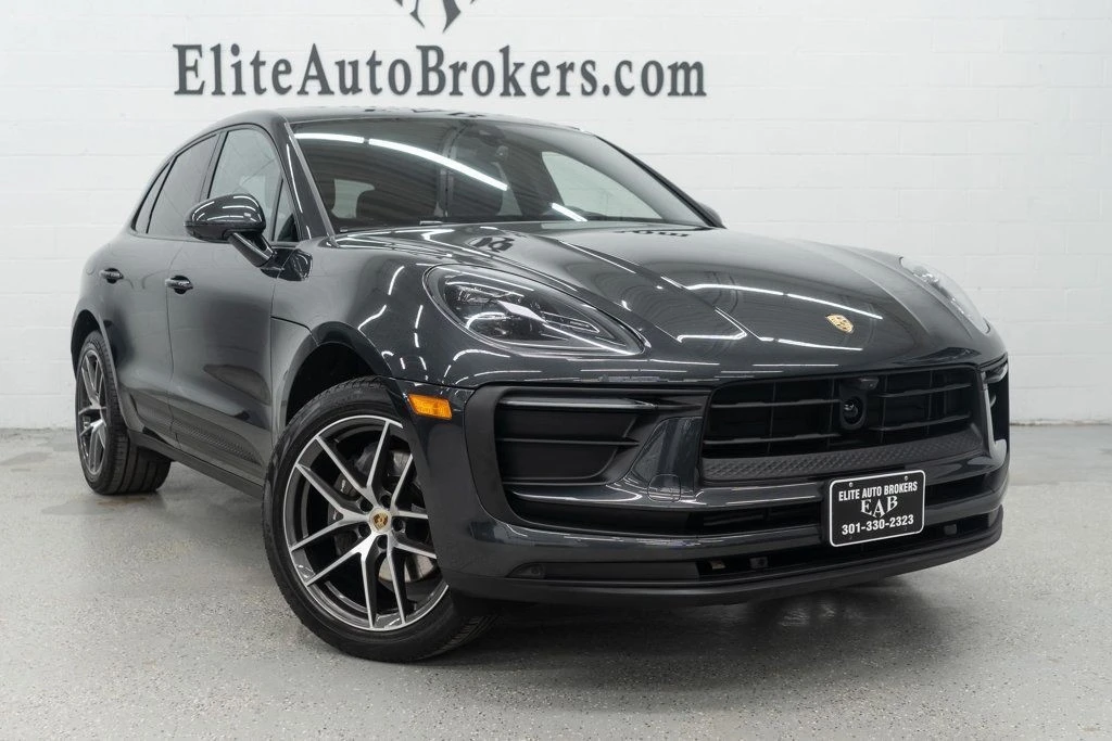 2023 Porsche Macan - Image 7 of 12