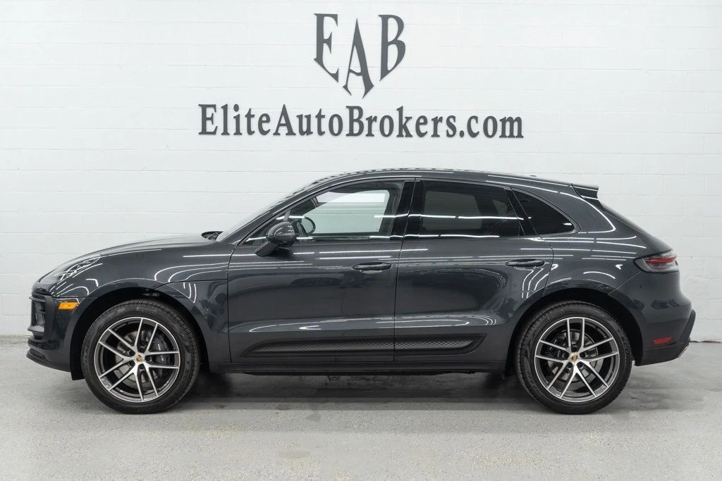 2023 Porsche Macan - Image 2 of 12