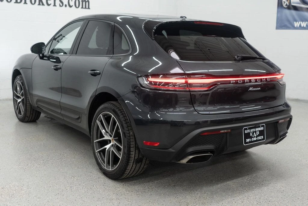 2023 Porsche Macan - Image 6 of 12