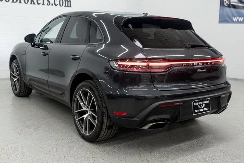 2023 Porsche Macan - Image 6 of 12