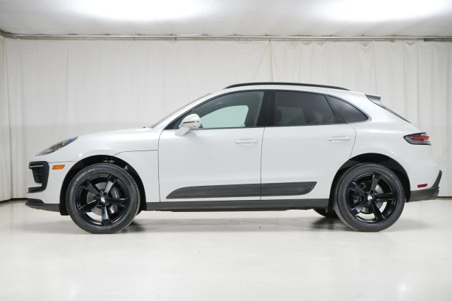 2023 Porsche Macan - Image 3 of 21