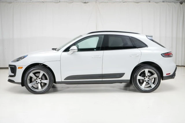 2023 Porsche Macan - Image 2 of 21
