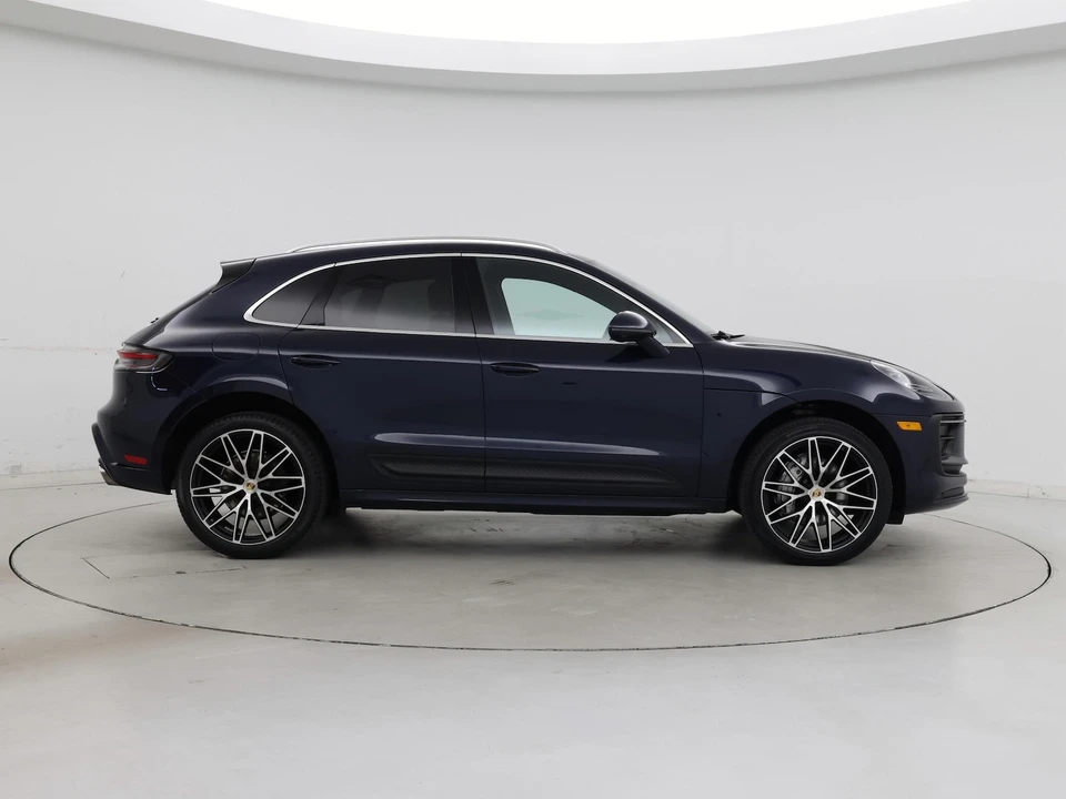 2023 Porsche Macan T - Image 8 of 27