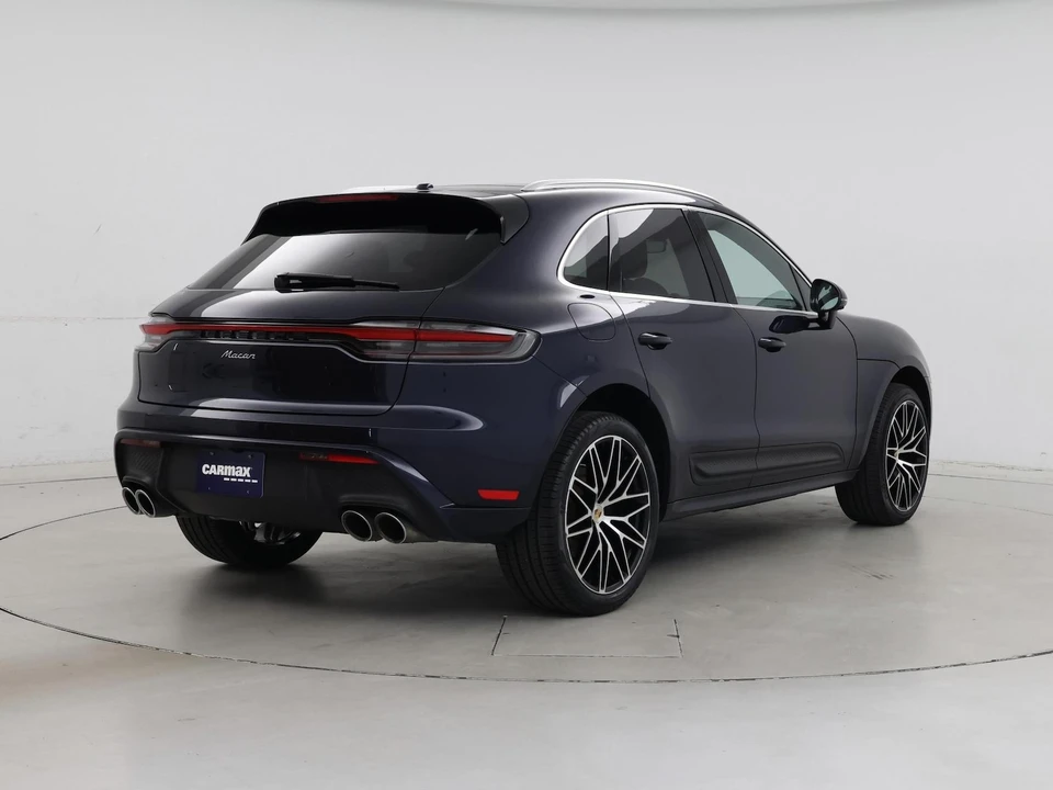 2023 Porsche Macan T - Image 9 of 27