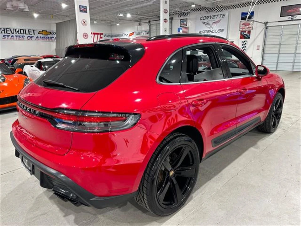 2023 Porsche Macan - Image 30 of 30