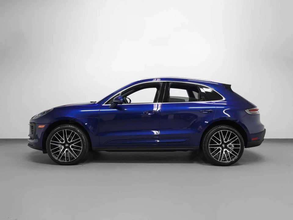2023 Porsche Macan - Image 2 of 5