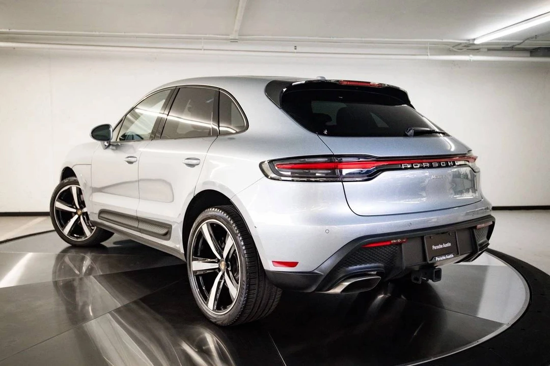 2023 Porsche Macan T - Image 3 of 5