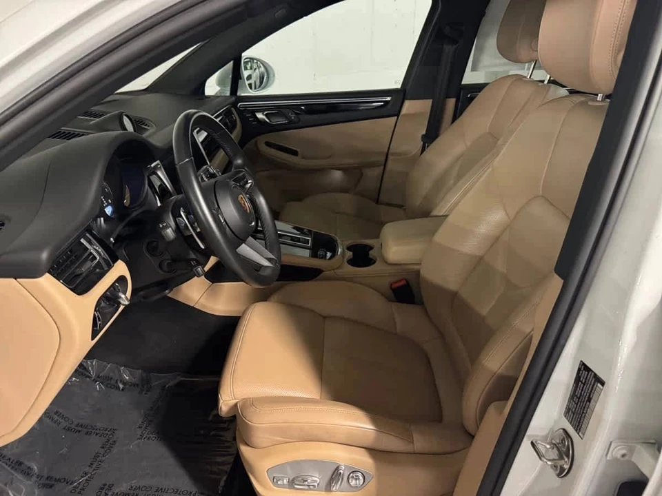 2023 Porsche Macan - Image 5 of 5