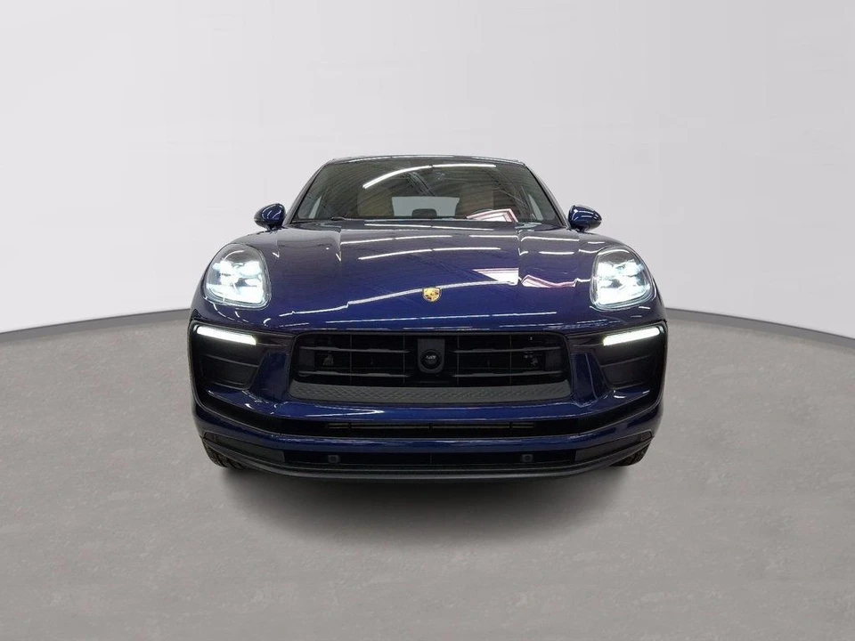 2023 Porsche Macan - Image 7 of 12