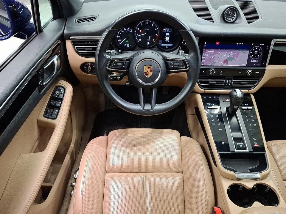 2023 Porsche Macan - Image 12 of 12