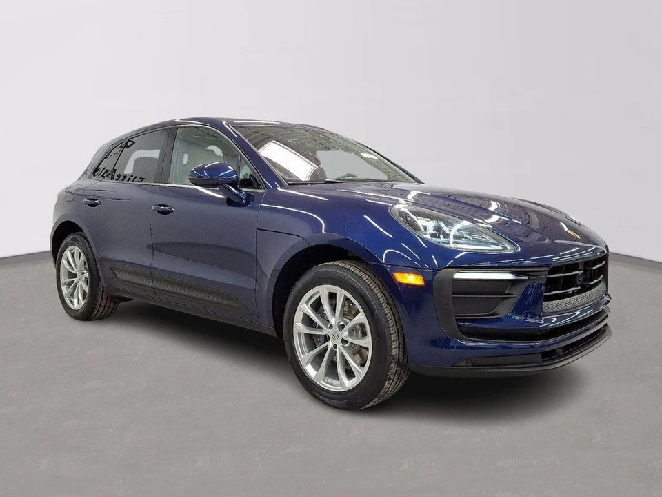 2023 Porsche Macan - Image 2 of 12