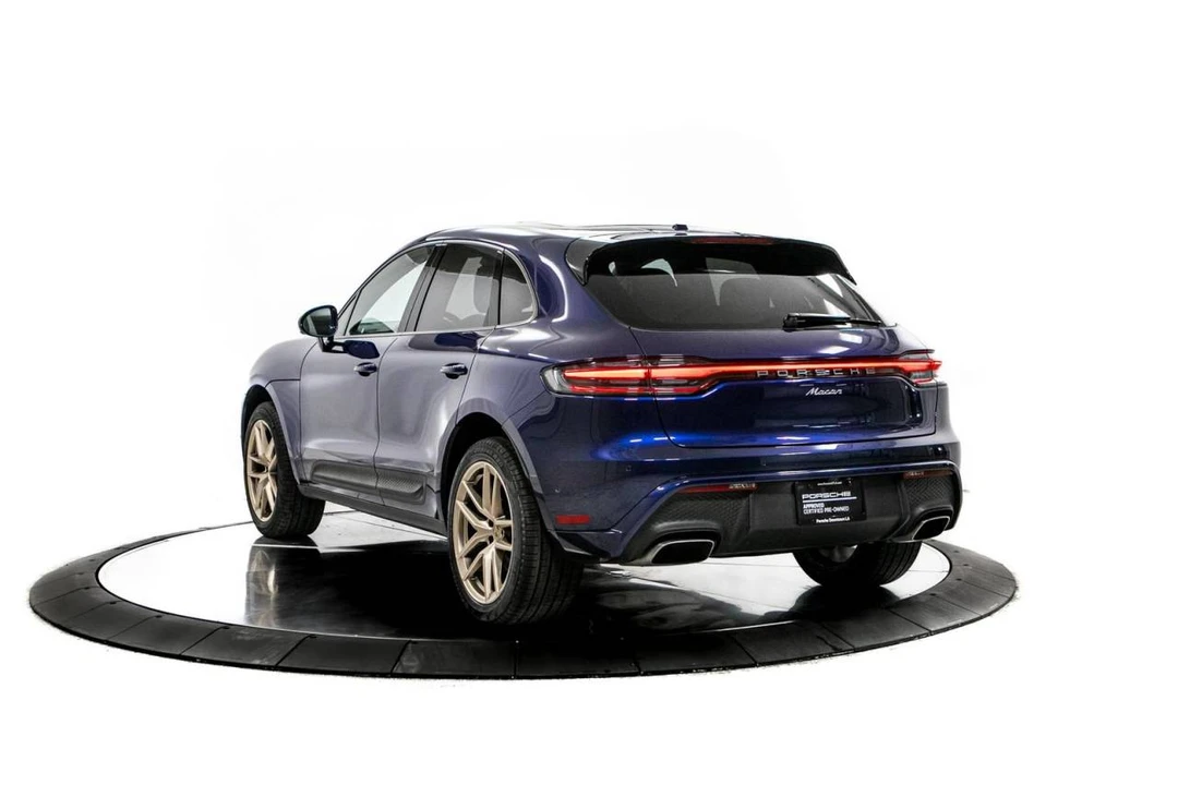 2023 Porsche Macan - Image 3 of 5