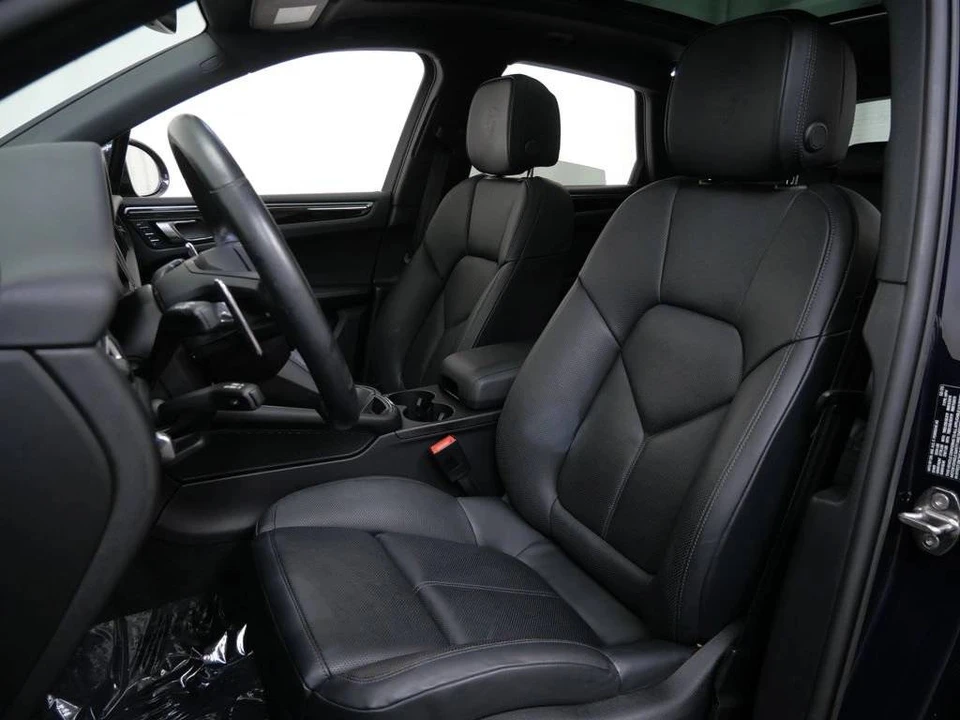 2023 Porsche Macan - Image 5 of 5