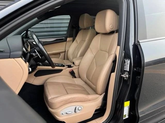 2023 Porsche Macan - Image 5 of 5